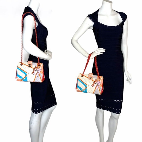 CHANEL Arc De Triomphe Canvas Shoulder Bag - Picture 4 of 16